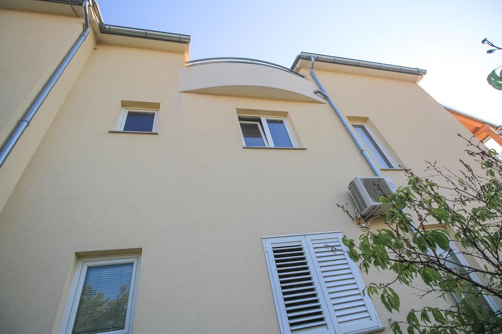 Apartment Ana Vodice Zewnętrze zdjęcie